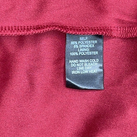 LuLu’s Adelina Burgundy Sleeveless Mermaid Maxi Dress - Picture 11 of 11